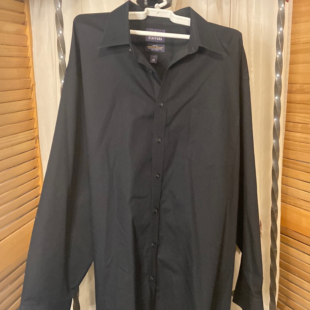 Stafford black button up shirt. 20/35-37
